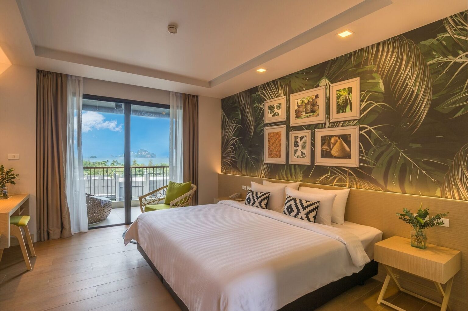 Krabi Family Resort Deluxe Sea View Room