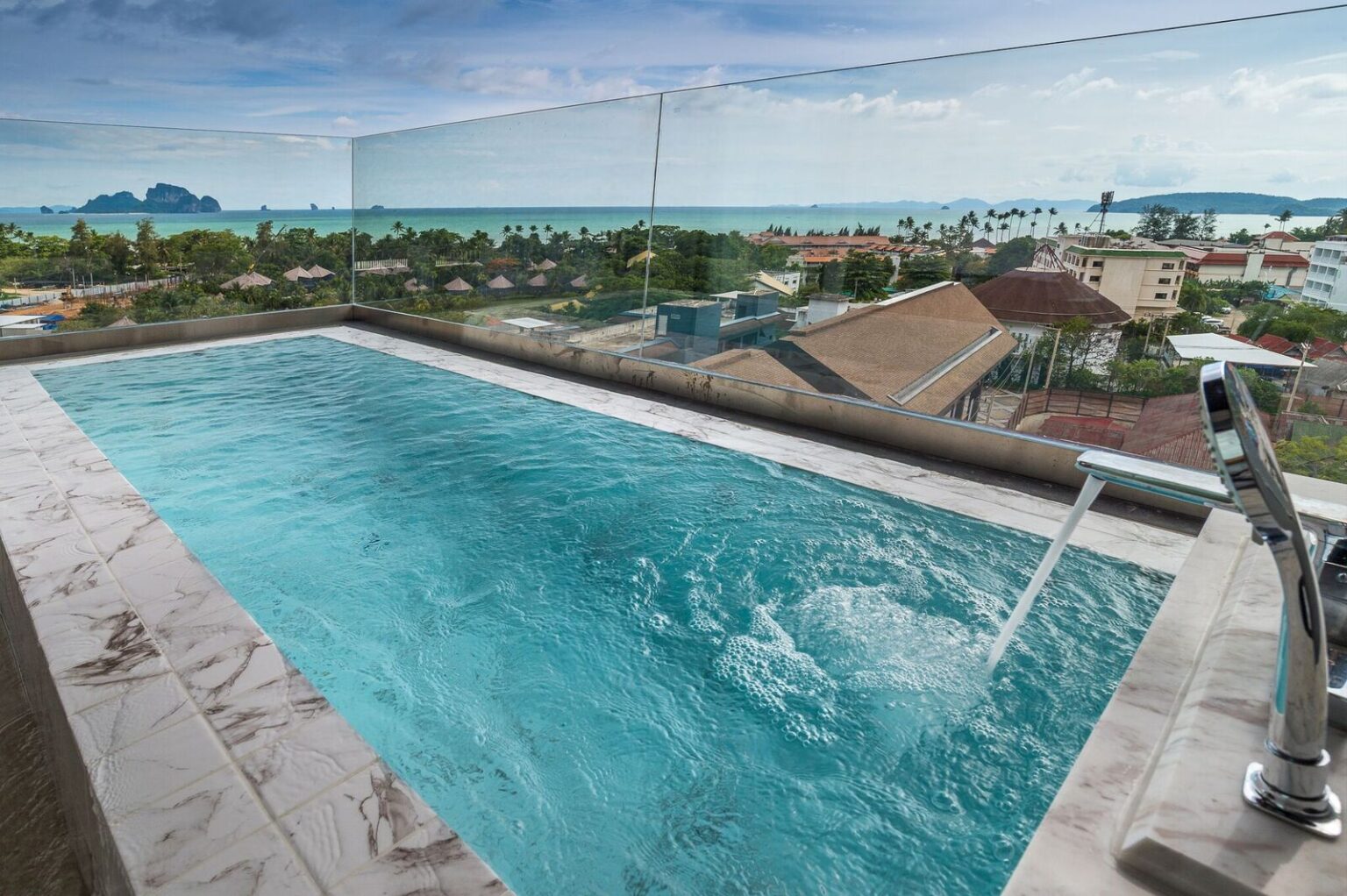 Deluxe Sea View Room With Outdoor Bathtub 02 (1)