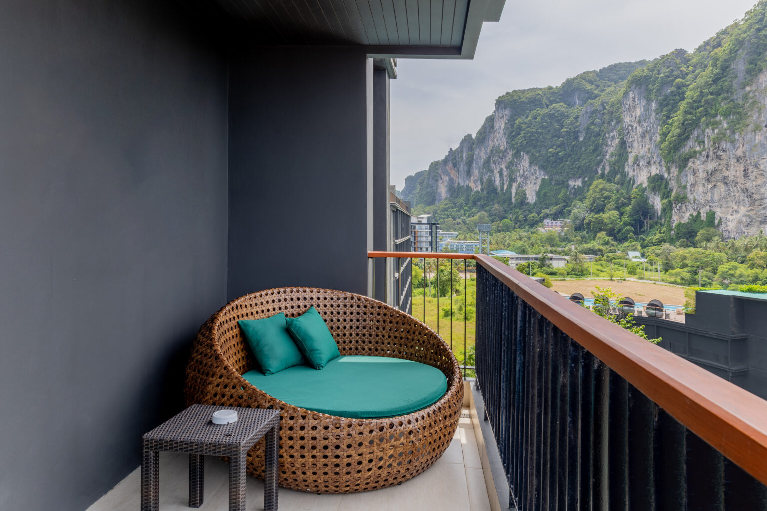 Deluxe Sea View with Outdoor Bathtub 13