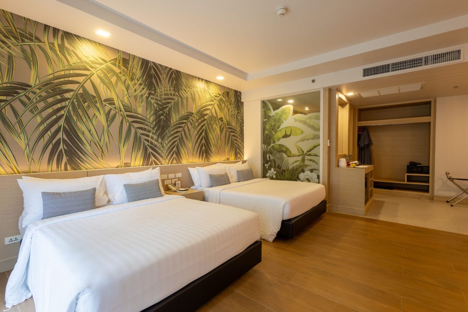 Double Beds DLX Family Pool View